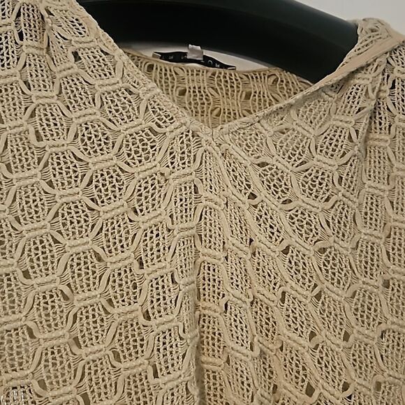 Trina Turk tan crochet  hoodie S - Picture 6 of 6
